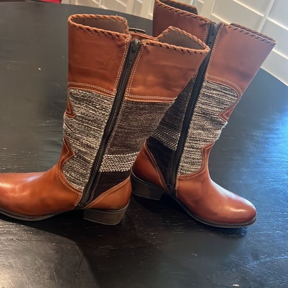 Fortress of Inca Peruvian Leather and wool boots Sz 7 - Picture 12 of 13